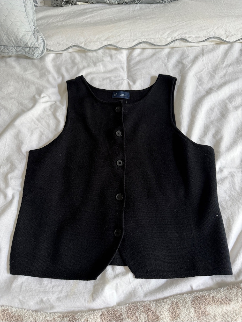 NWT Gap Black Button-Front Knit Vest/Top